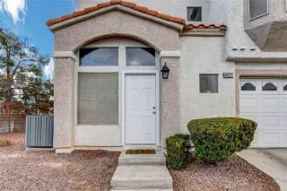 Photo #4: 2365557 Listing 