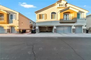 Photo #2: 2365563 Listing 