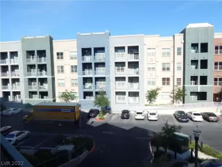 Photo #1: 2365594 Listing