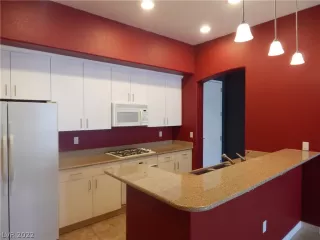 Photo #3: 2365594 Listing