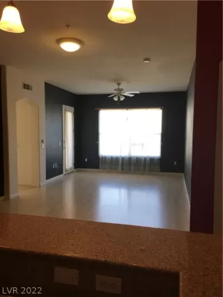 Photo #4: 2365594 Listing
