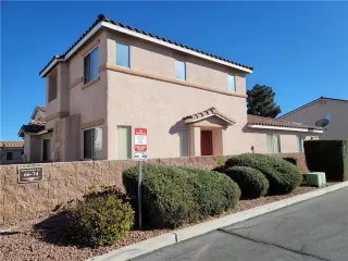 Photo #2: 2365608 Listing 