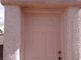 Photo #3: 2365608 Listing 