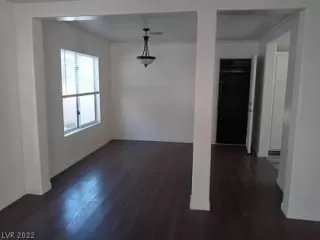 Photo #5: 2365608 Listing 