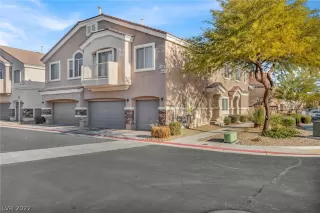 Photo #2: 2365612 Listing 