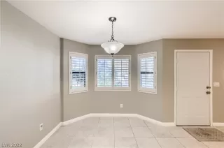 Photo #3: 2365636 Listing