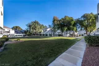 Photo #3: 2365666 Listing