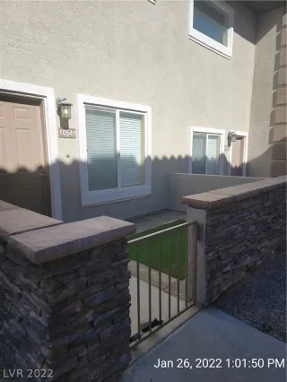 Photo #1: 2365703 Listing 