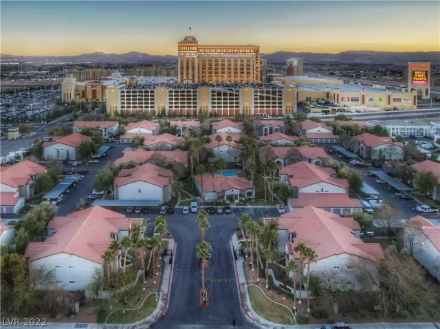 MLS: 2365706 Condo For Sale