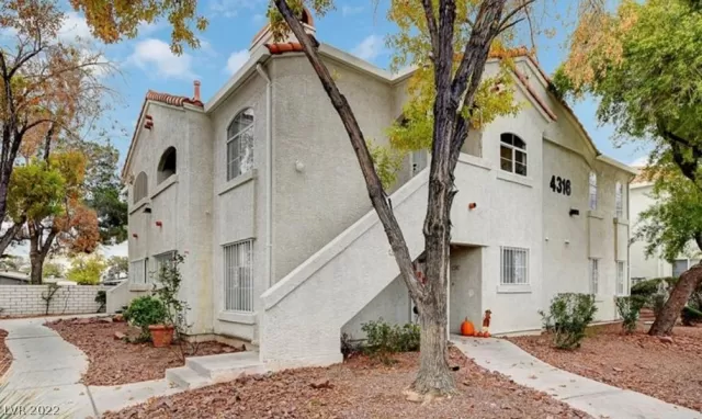 MLS: 2365719 Condo For Sale