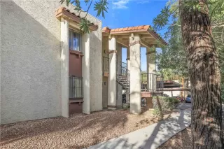 Photo #1: 2365720 Listing 