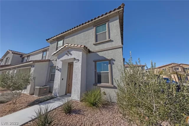 MLS: 2365799 Condo For Sale