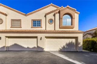 Photo #1: 2365844 Listing 