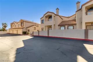 Photo #2: 2365844 Listing 