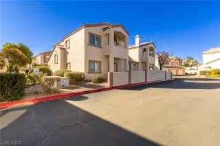 Photo #5: 2365844 Listing 