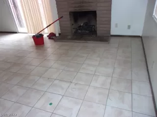 Photo #1: 2365857 Listing 