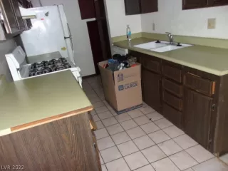 Photo #3: 2365857 Listing 