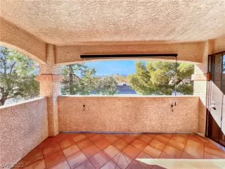 Photo #2: 2365867 Listing