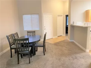 Photo #4: 2365873 Listing