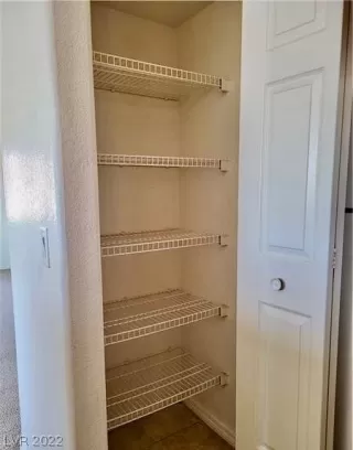 Photo #6: 2365933 Listing