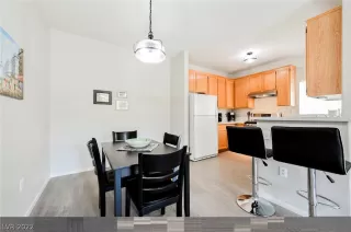 Photo #2: 2365970 Listing