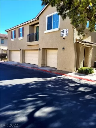 Photo #1: 2365996 Listing 