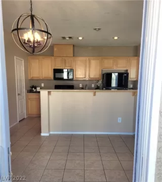 Photo #3: 2365996 Listing 
