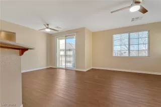 Photo #2: 2366008 Listing 