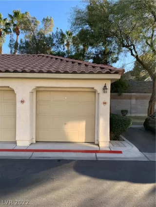 Photo #6: 2366008 Listing 