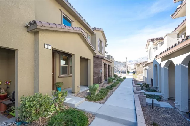 MLS: 2366017 Condo For Sale