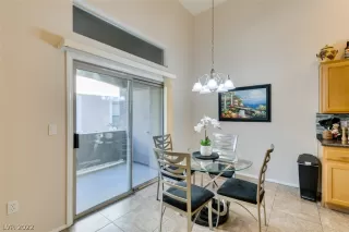 Photo #6: 2366035 Listing 