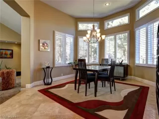 Photo #6: 2366048 Listing 