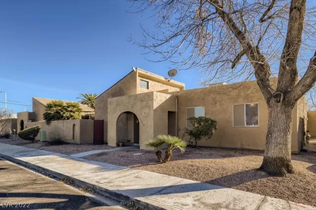 MLS: 2366055 Condo For Sale