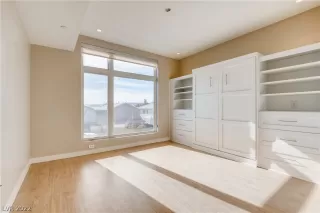 Photo #3: 2366066 Listing 