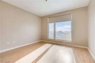 Photo #4: 2366066 Listing 