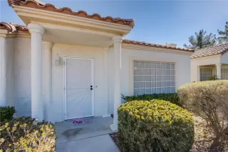 Photo #1: 2366080 Listing