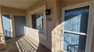 Photo #2: 2366091 Listing