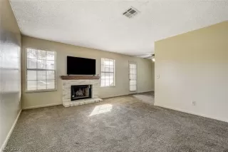 Photo #3: 2366106 Listing 