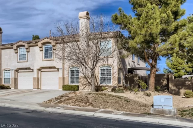 MLS: 2366109 Condo For Sale