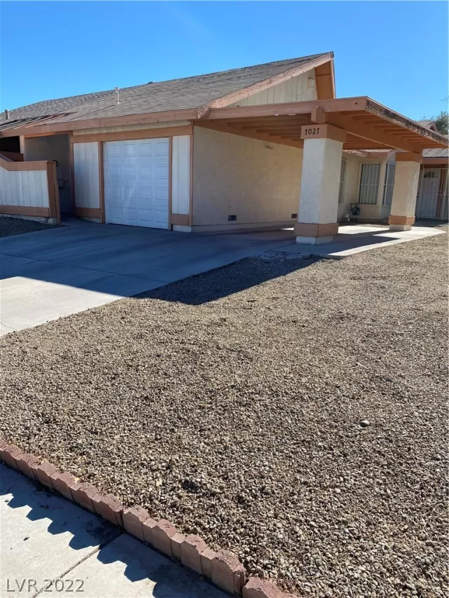 MLS: 2366130 Condo For Sale