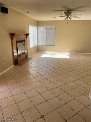 Photo #2: 2366130 Listing 