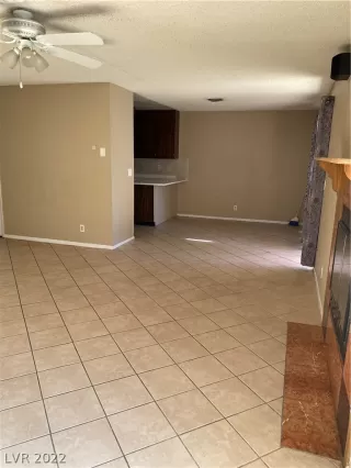 Photo #3: 2366130 Listing 