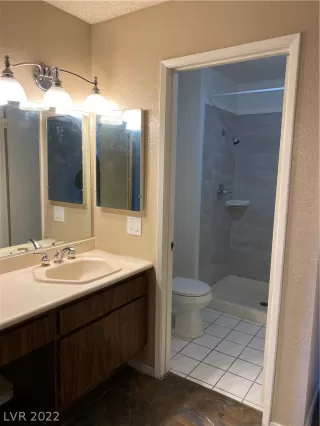 Photo #6: 2366130 Listing 