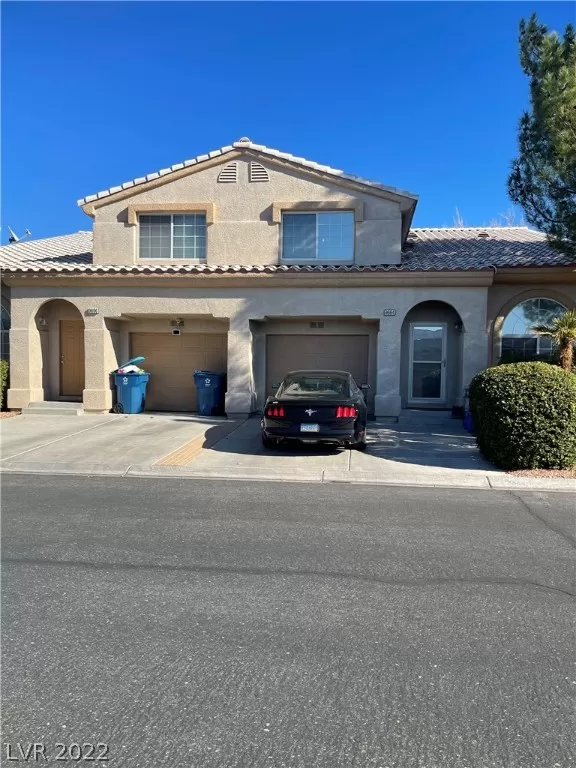 MLS: 2366213 Condo For Sale