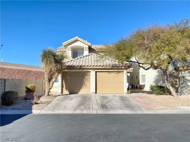 MLS: 2366242 Condo For Sale