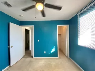 Photo #6: 2366242 Listing 