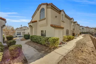 Photo #2: 2366247 Listing 