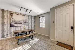 Photo #6: 2366259 Listing