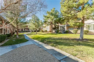 Photo #5: 2366285 Listing