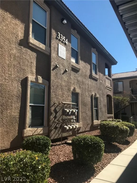 MLS: 2366311 Condo For Sale